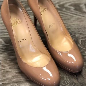 Christian Louboutin women pump.